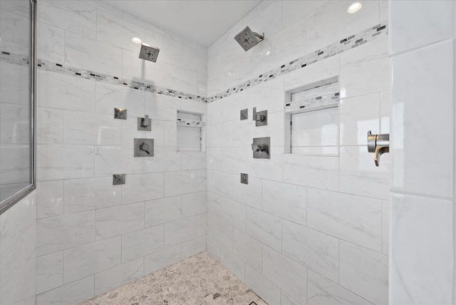 2533 Lakeshore DRIVE, Sheboygan, WI 53081