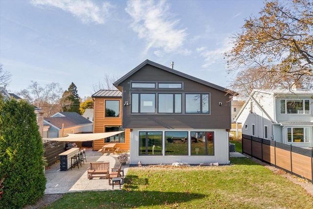 2533 Lakeshore DRIVE, Sheboygan, WI 53081