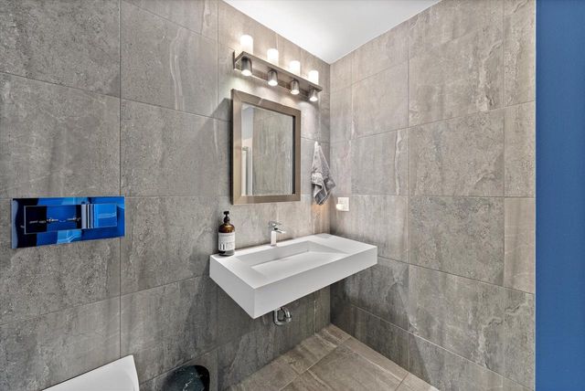 2533 Lakeshore DRIVE, Sheboygan, WI 53081