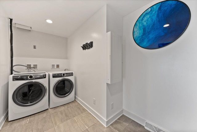 2533 Lakeshore DRIVE, Sheboygan, WI 53081