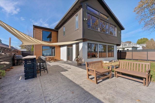 2533 Lakeshore DRIVE, Sheboygan, WI 53081