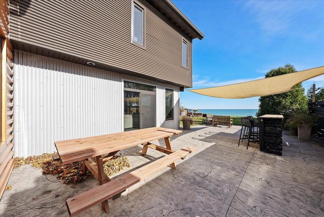 2533 Lakeshore DRIVE, Sheboygan, WI 53081