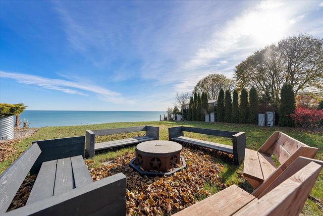 2533 Lakeshore DRIVE, Sheboygan, WI 53081