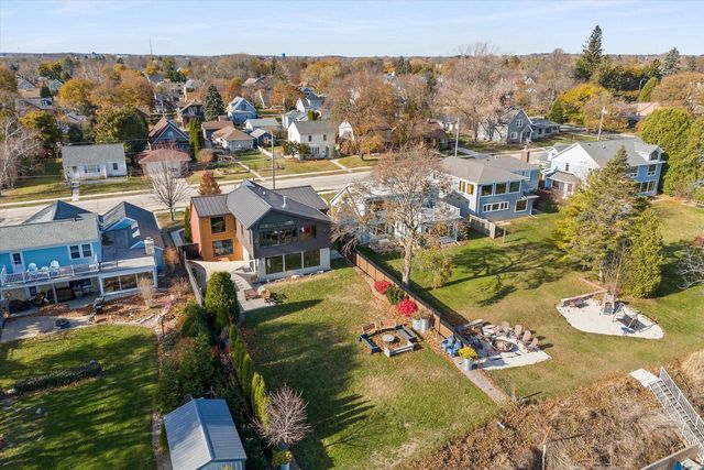 2533 Lakeshore DRIVE, Sheboygan, WI 53081