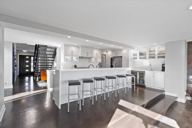 2533 Lakeshore DRIVE, Sheboygan, WI 53081