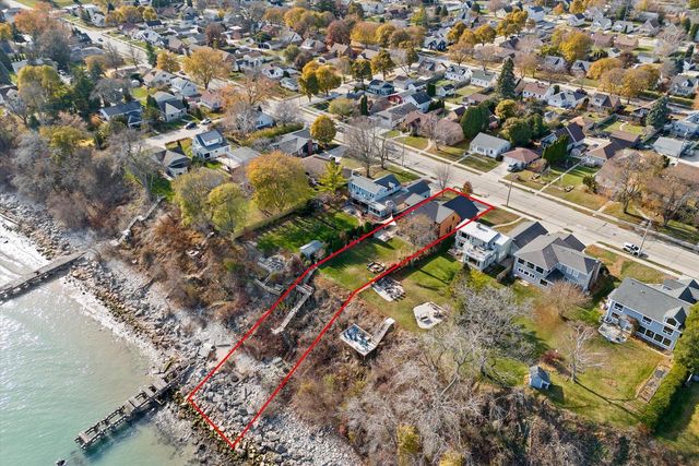 2533 Lakeshore DRIVE, Sheboygan, WI 53081