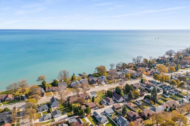 2533 Lakeshore DRIVE, Sheboygan, WI 53081