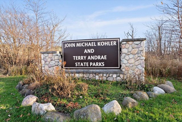 2533 Lakeshore DRIVE, Sheboygan, WI 53081