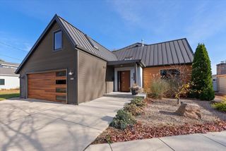 2533 Lakeshore DRIVE, Sheboygan, WI 53081