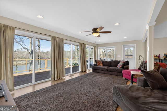 424 Henry Higgins Road, Jackson, GA 30233