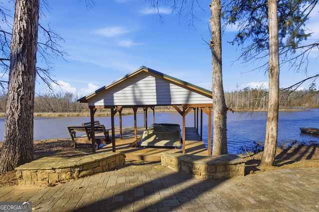 424 Henry Higgins Road, Jackson, GA 30233