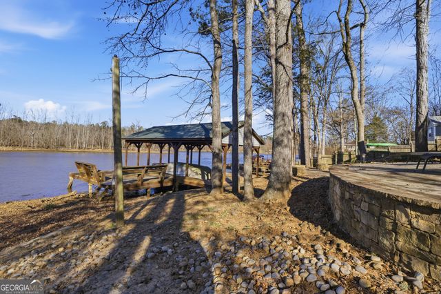 424 Henry Higgins Road, Jackson, GA 30233