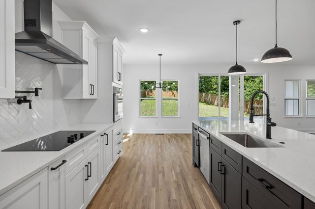 3826 Saunders Ave, Nashville, TN 37216