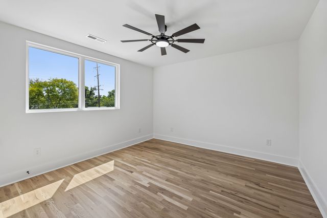 3826 Saunders Ave, Nashville, TN 37216