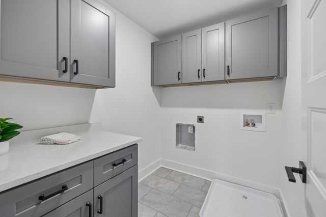 3826 Saunders Ave, Nashville, TN 37216