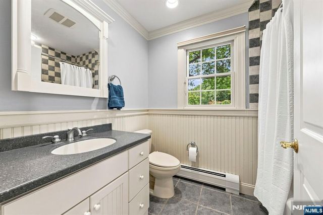149 Palisade Avenue, Emerson, NJ 07630
