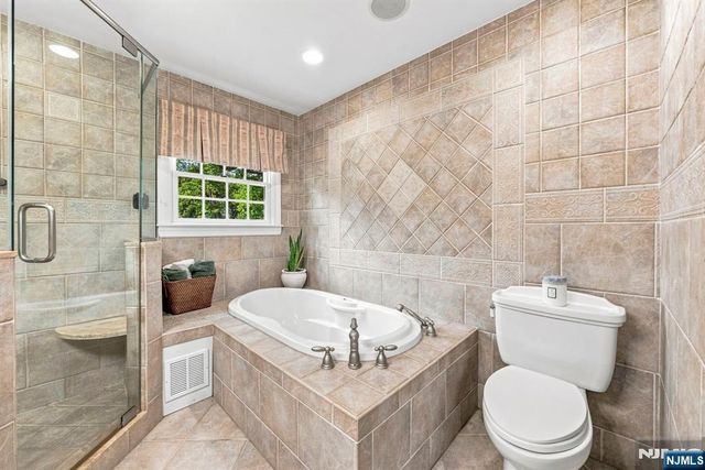149 Palisade Avenue, Emerson, NJ 07630