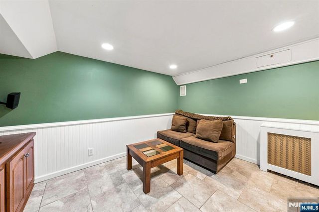 149 Palisade Avenue, Emerson, NJ 07630