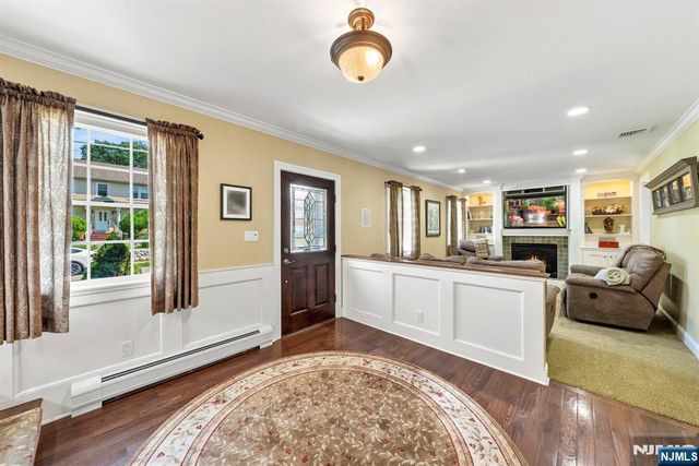 149 Palisade Avenue, Emerson, NJ 07630