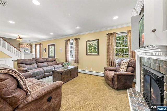 149 Palisade Avenue, Emerson, NJ 07630