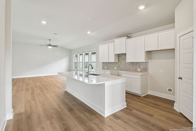122 Barton Point, Cibolo, TX 78108