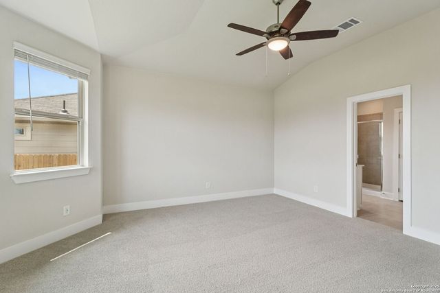 122 Barton Point, Cibolo, TX 78108