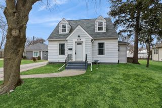 139 Elm Street, Dekalb, IL 60115