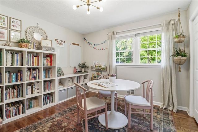 915 Pine Manor, Marietta, GA 30066