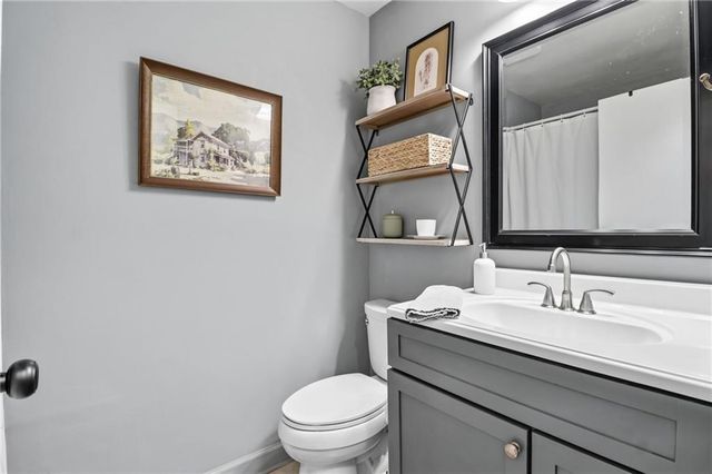 915 Pine Manor, Marietta, GA 30066