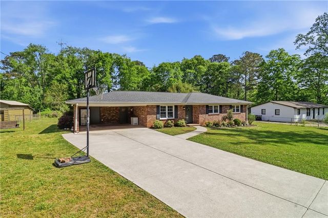 915 Pine Manor, Marietta, GA 30066