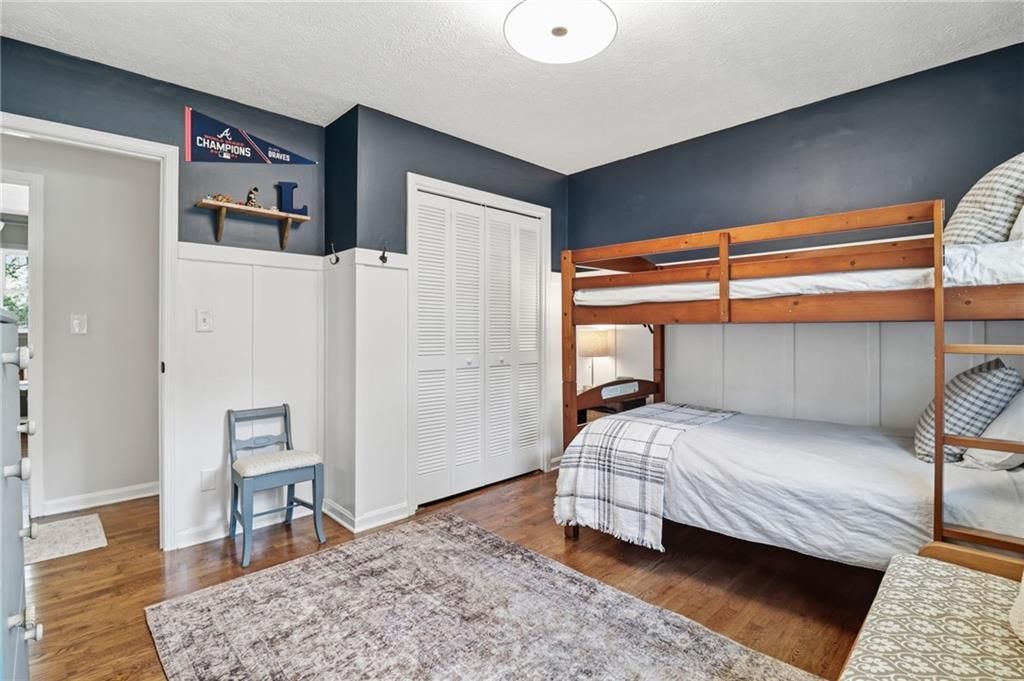 Image 18 of property listing at 915 Pine Manor, Marietta, GA 30066