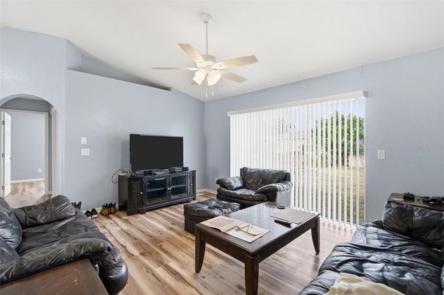 520 MERIDAN AVENUE NW, Port Charlotte, FL 33952