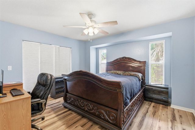 520 MERIDAN AVENUE NW, Port Charlotte, FL 33952