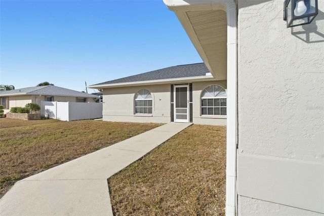 520 MERIDAN AVENUE NW, Port Charlotte, FL 33952