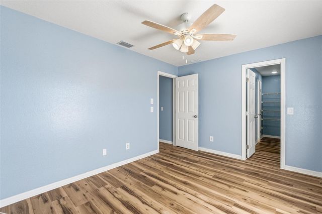 520 MERIDAN AVENUE NW, Port Charlotte, FL 33952