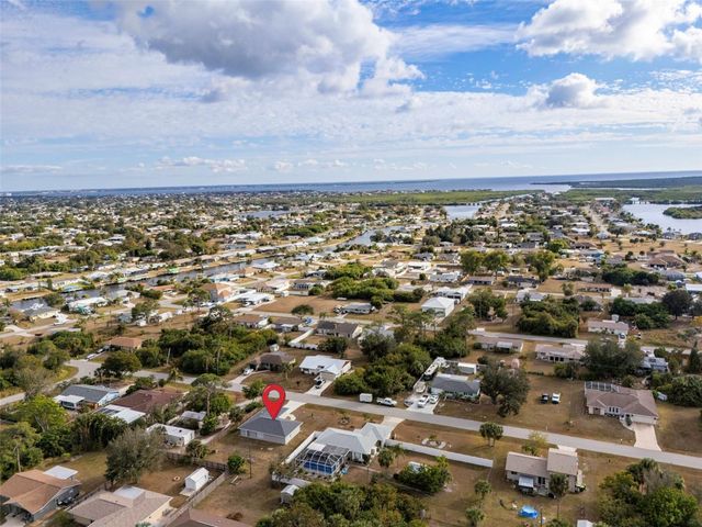 520 MERIDAN AVENUE NW, Port Charlotte, FL 33952