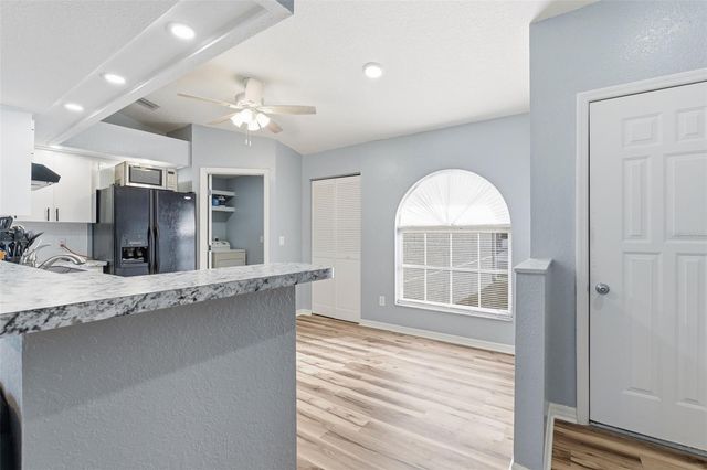 520 MERIDAN AVENUE NW, Port Charlotte, FL 33952