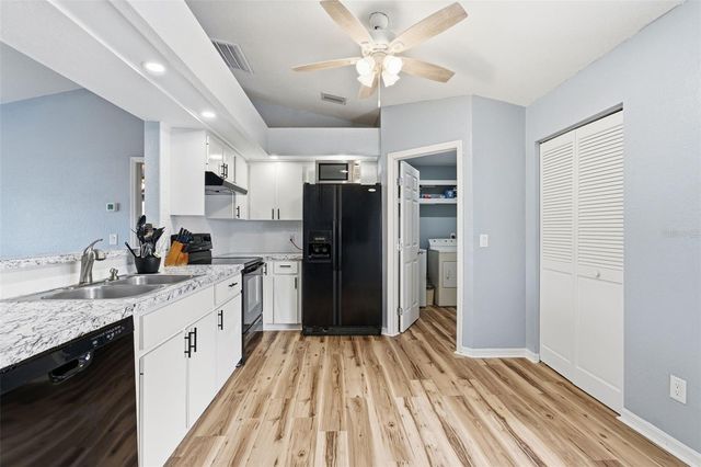 520 MERIDAN AVENUE NW, Port Charlotte, FL 33952