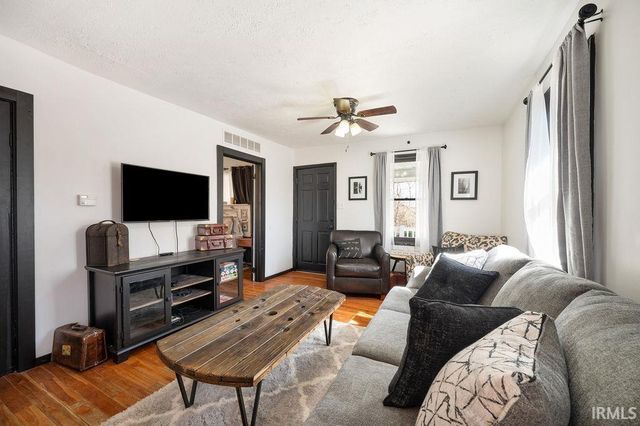 324 WEBER Street, South Bend, IN 46637