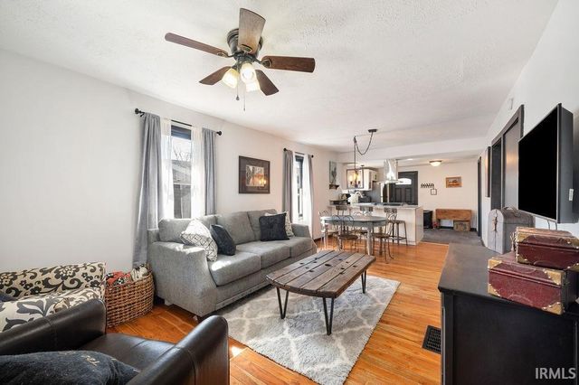 324 WEBER Street, South Bend, IN 46637