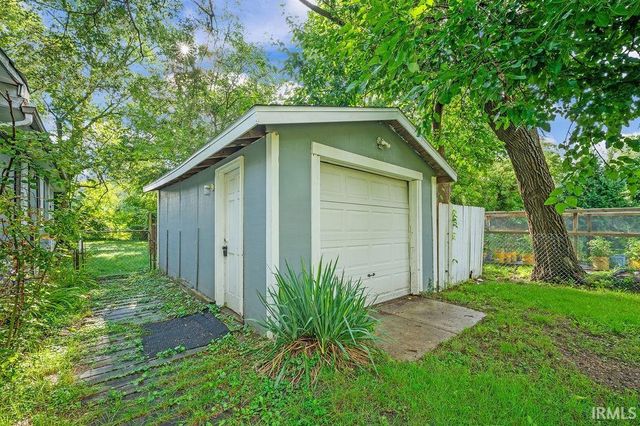 324 WEBER Street, South Bend, IN 46637