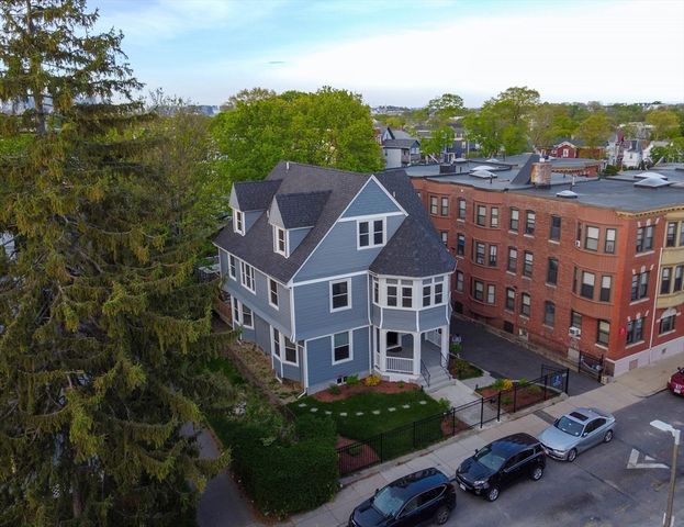 7 Waumbeck St 2, Boston, MA 02121