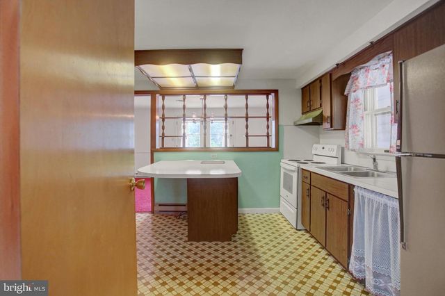 6404 HILLCREST ST, Mercersburg, PA 17236