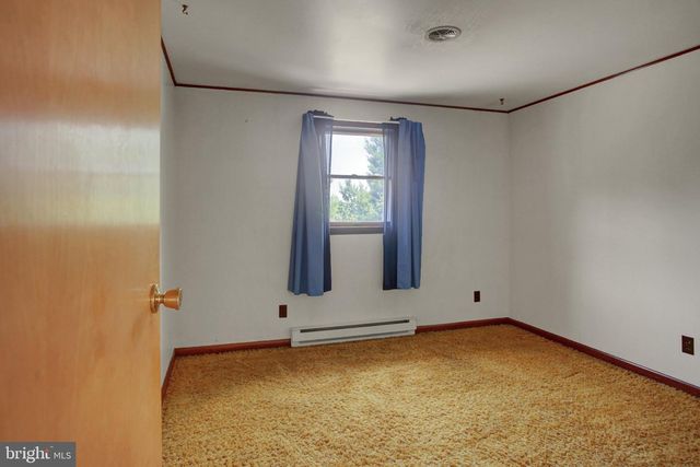 6404 HILLCREST ST, Mercersburg, PA 17236