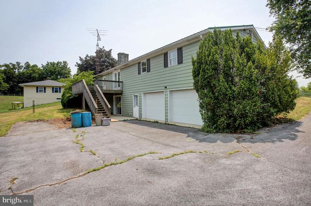 6404 HILLCREST ST, Mercersburg, PA 17236