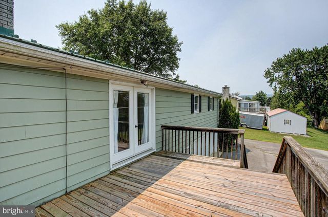 6404 HILLCREST ST, Mercersburg, PA 17236