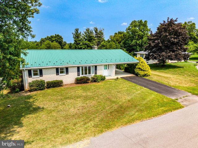 6404 HILLCREST ST, Mercersburg, PA 17236