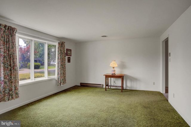 6404 HILLCREST ST, Mercersburg, PA 17236