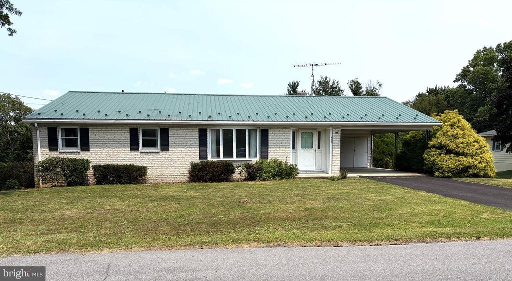 6404 HILLCREST ST, Mercersburg, PA 17236