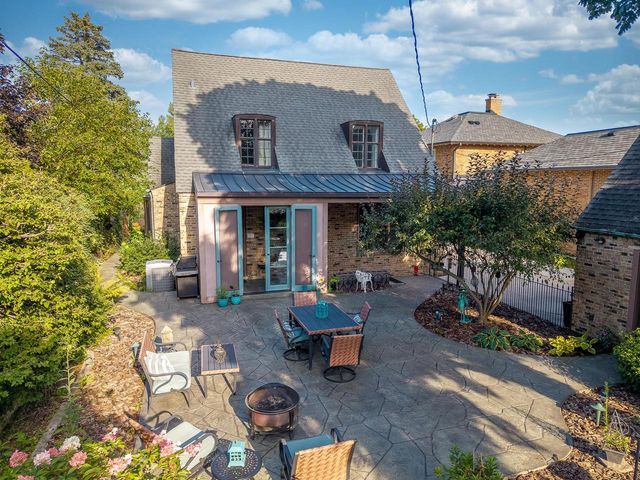 6846 3rd AVENUE, Kenosha, WI 53143